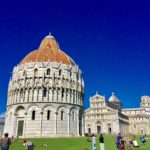 Pisa piazza dei miracoli